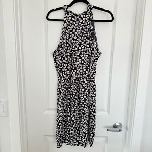 NEW LAVINA | Black and White Floral Dress